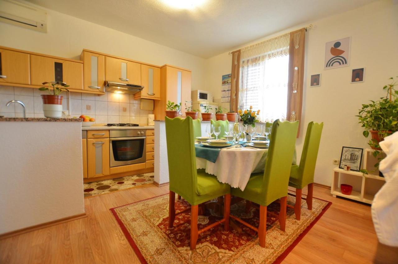Matea Apartment *